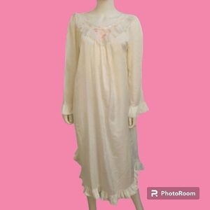 Vtg APOSTROPHE Edwardian cottage satin lace ruffle flannel lined nightgown